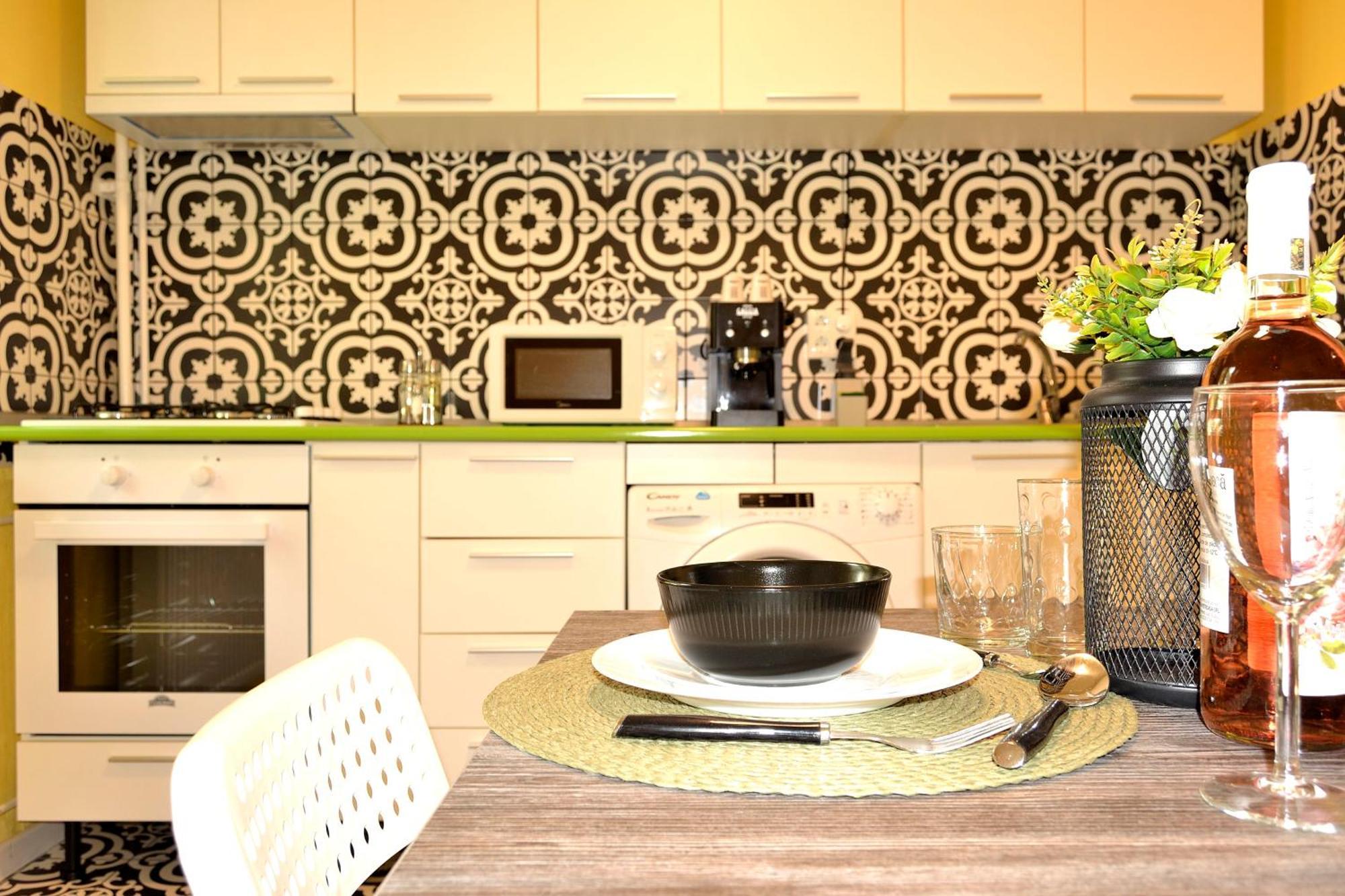 Cozy 2 Rooms Apartment Drumul Taberei Bukares Bagian luar foto