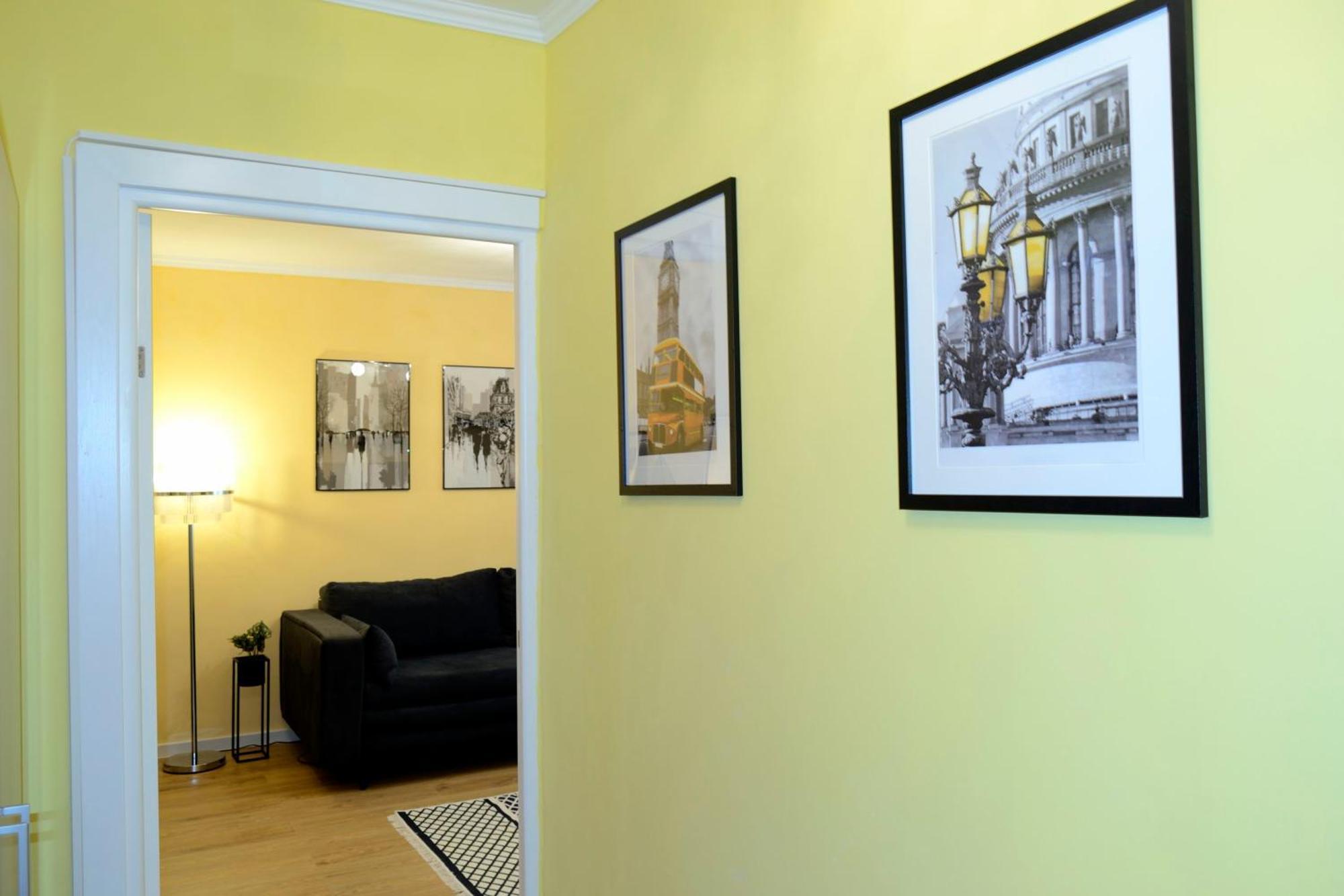 Cozy 2 Rooms Apartment Drumul Taberei Bukares Bagian luar foto