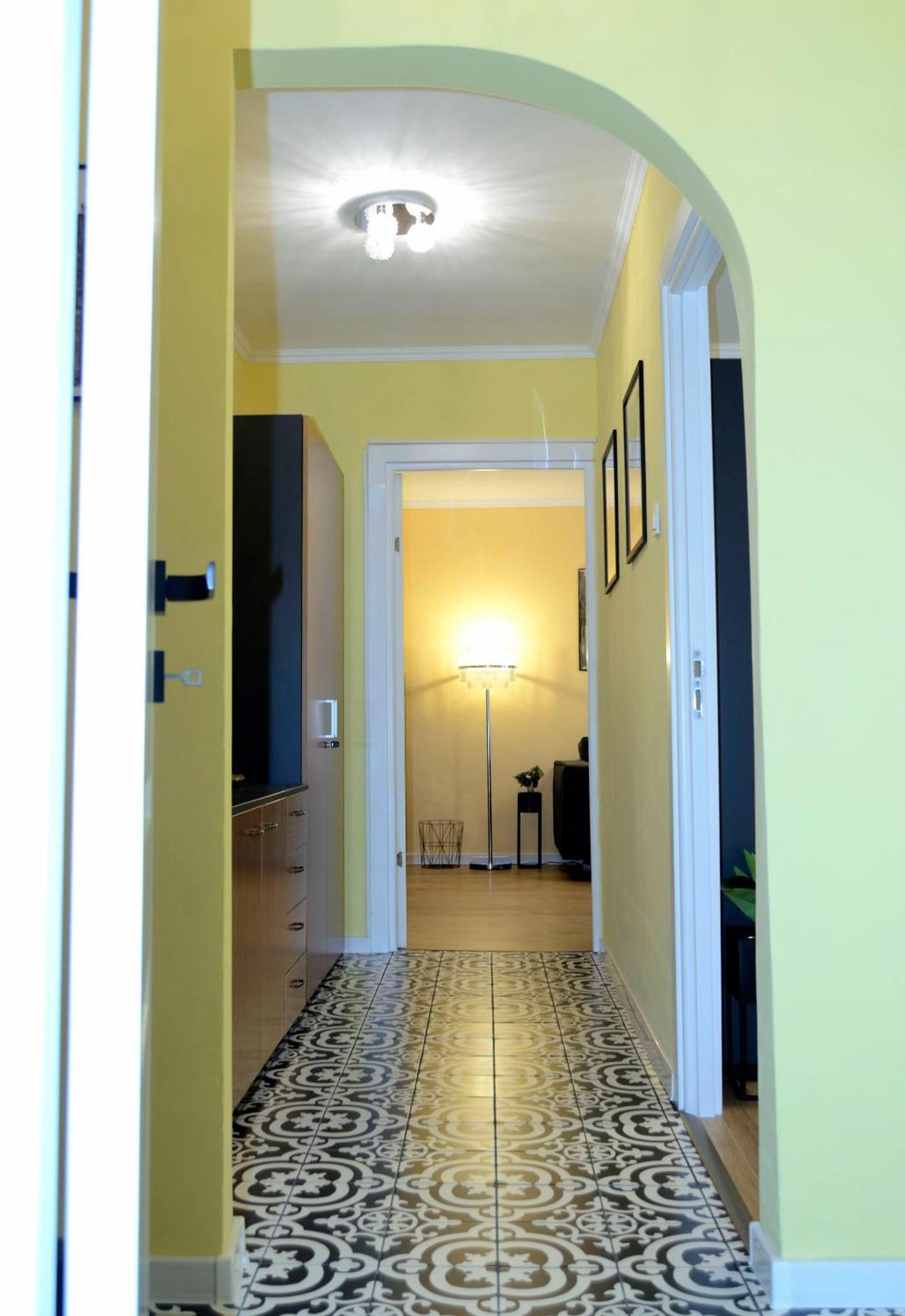 Cozy 2 Rooms Apartment Drumul Taberei Bukares Bagian luar foto