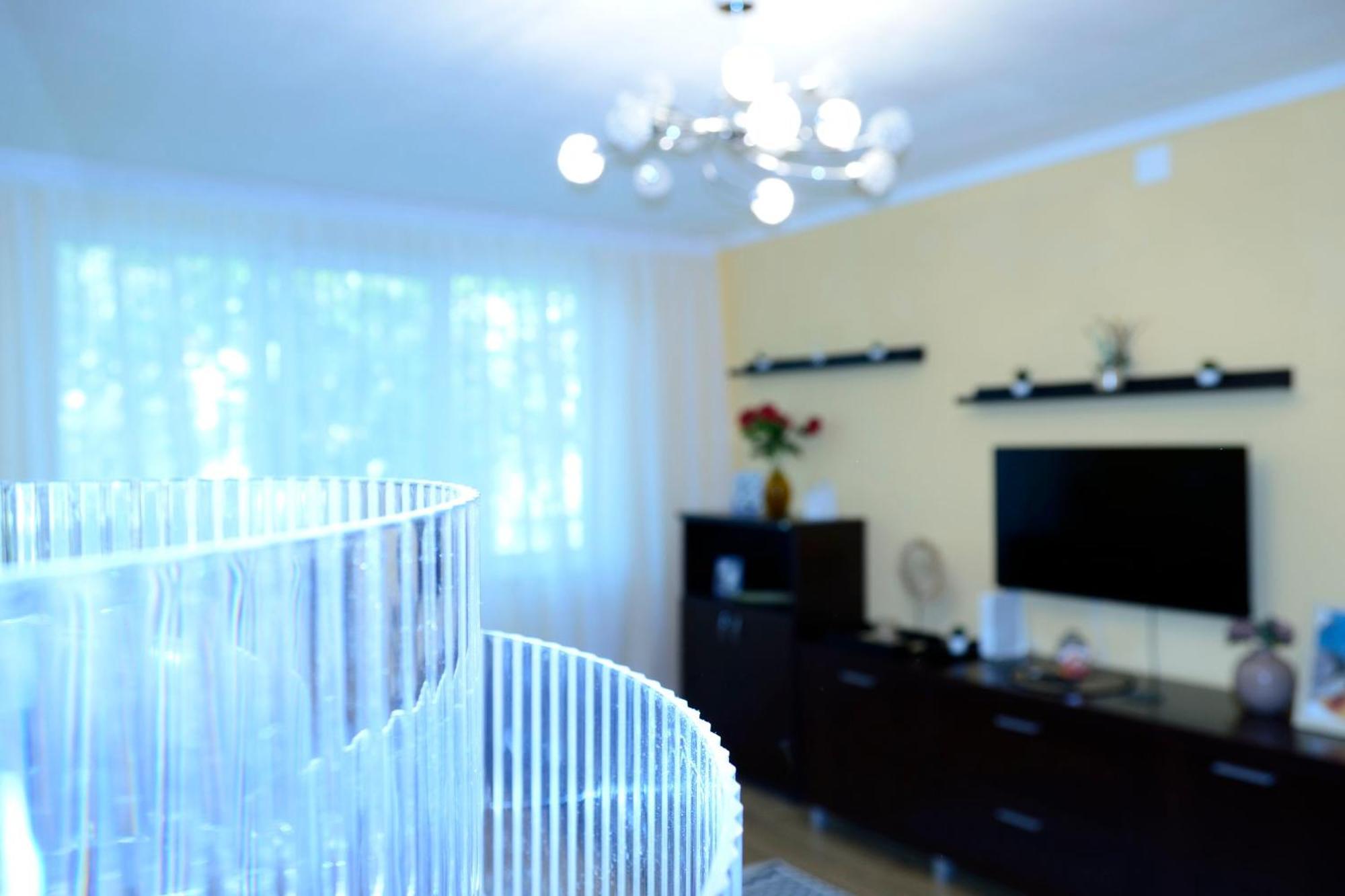 Cozy 2 Rooms Apartment Drumul Taberei Bukares Bagian luar foto